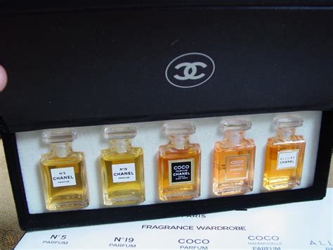 miniature chanel perfume bottles|chanel coco mademoiselle gift set.